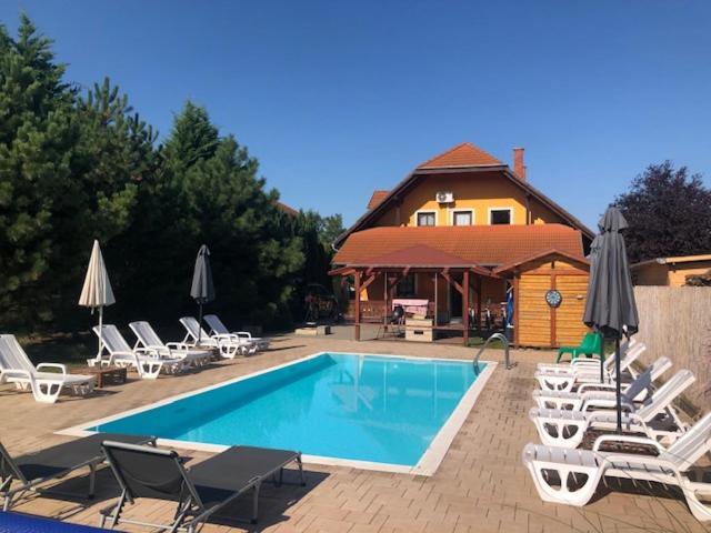Lifestyle Balaton Villa Siófok Exteriör bild